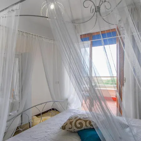 Pet Friendly Apartment Villa Rosa Di Martinsicuro